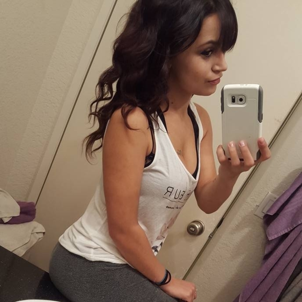 Meet your Posher, Kayla